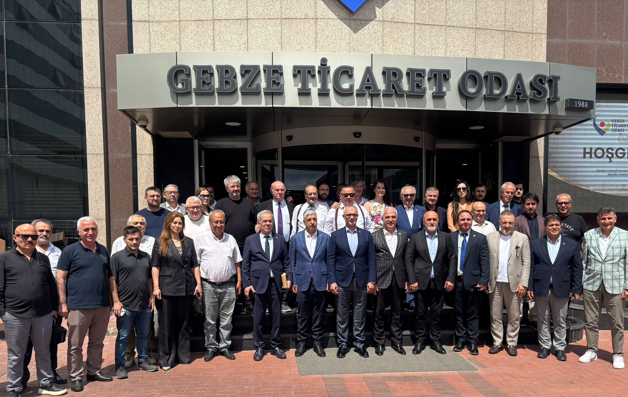 GEBZE, TGF VE BASIN VAKFI YÖNETİMİNİ AĞIRLADI